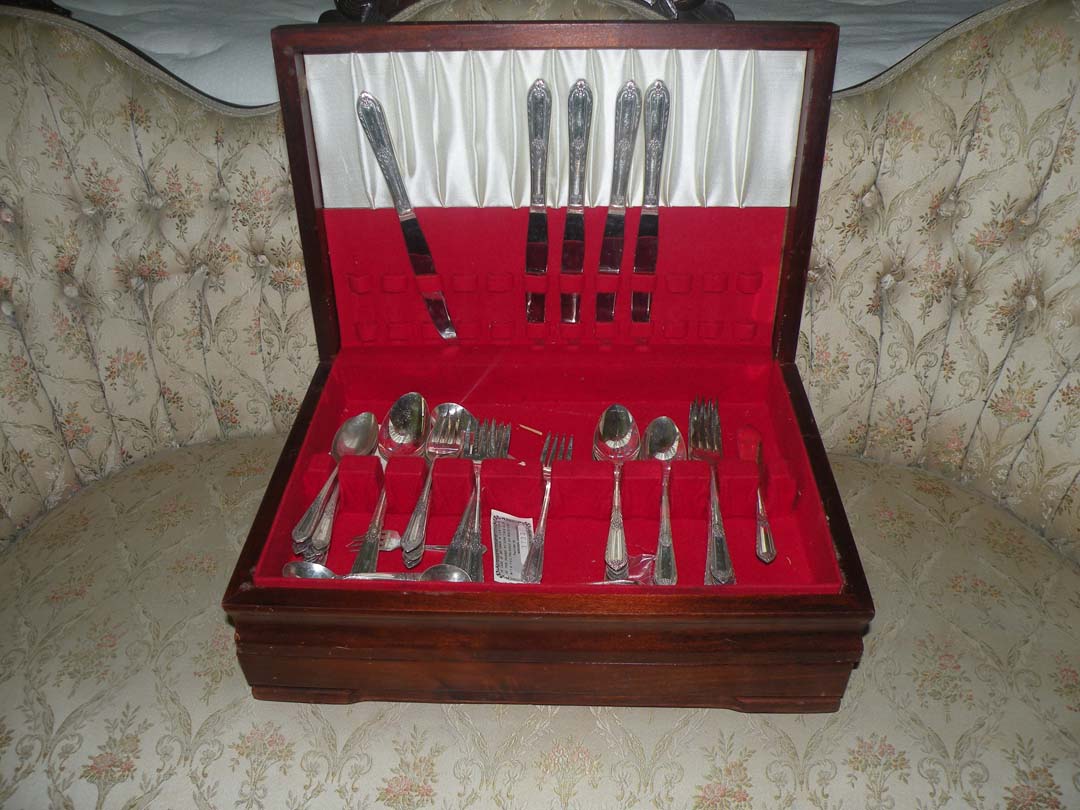 Auction photo 37