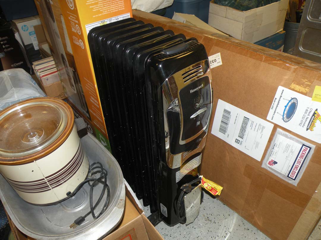 Auction photo 77